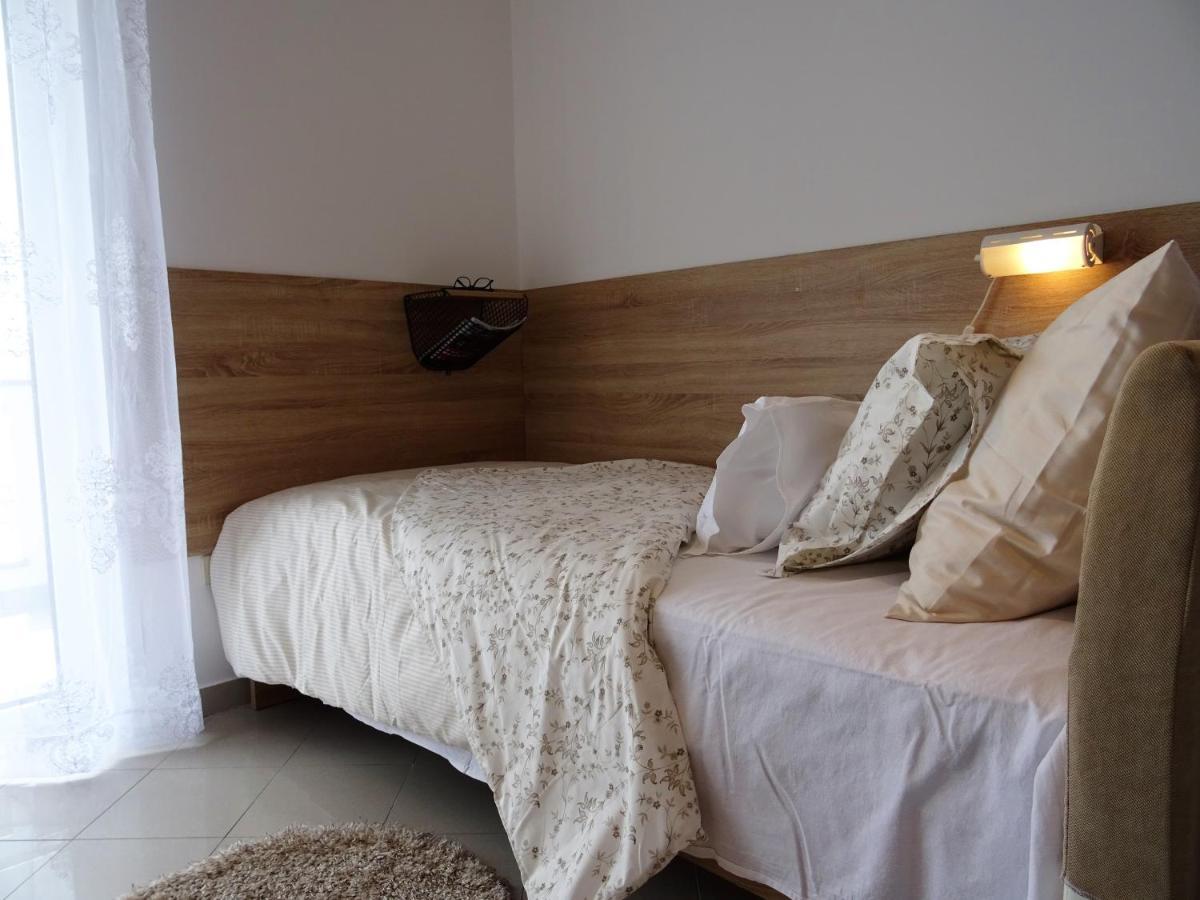 Apartments Topic 닌 외부 사진