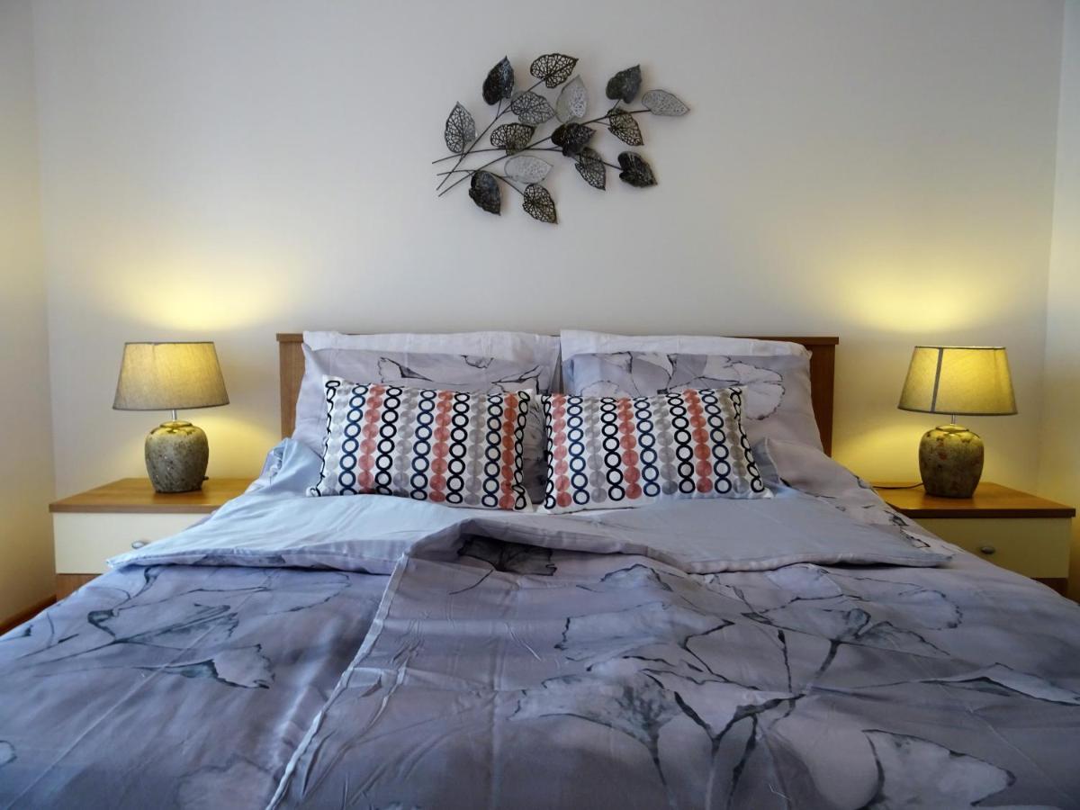 Apartments Topic 닌 외부 사진